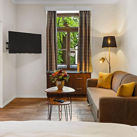 Hotel Deutsche Eiche Мюнхен Екстериор снимка