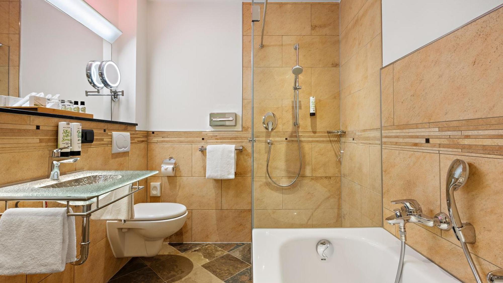 Hotel Deutsche Eiche Мюнхен Екстериор снимка