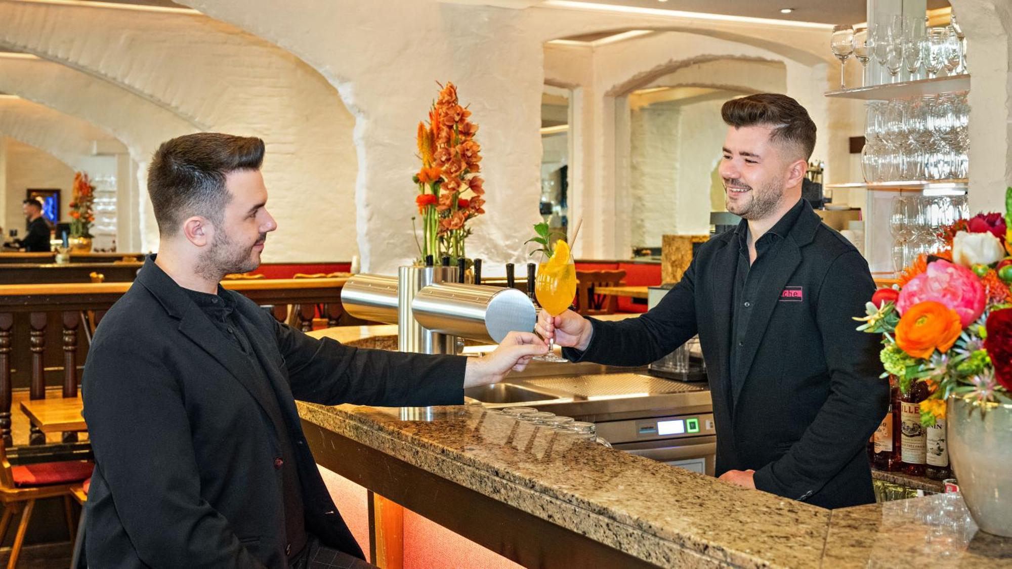 Hotel Deutsche Eiche Мюнхен Екстериор снимка