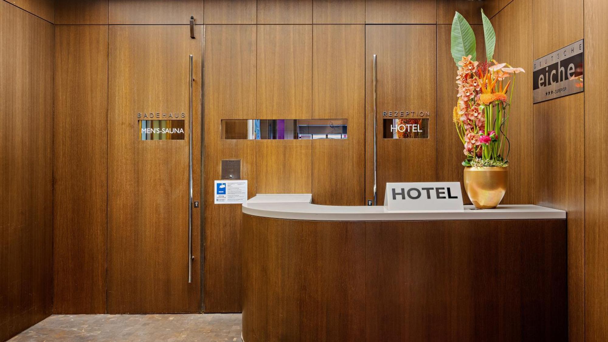 Hotel Deutsche Eiche Мюнхен Екстериор снимка