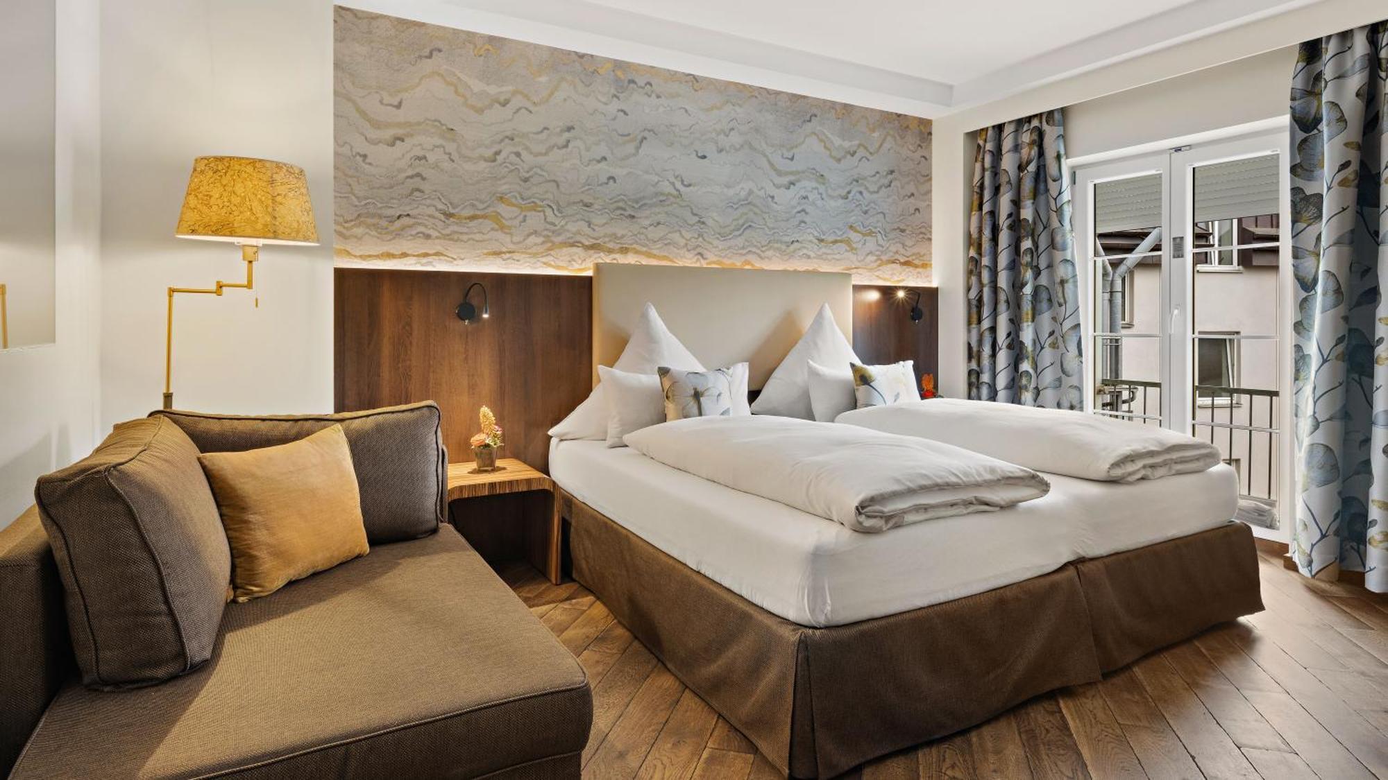 Hotel Deutsche Eiche Мюнхен Екстериор снимка