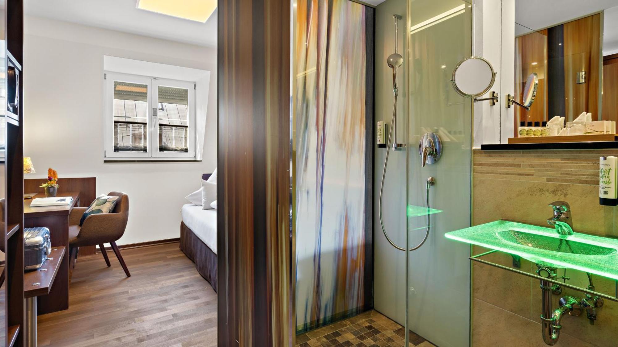 Hotel Deutsche Eiche Мюнхен Екстериор снимка