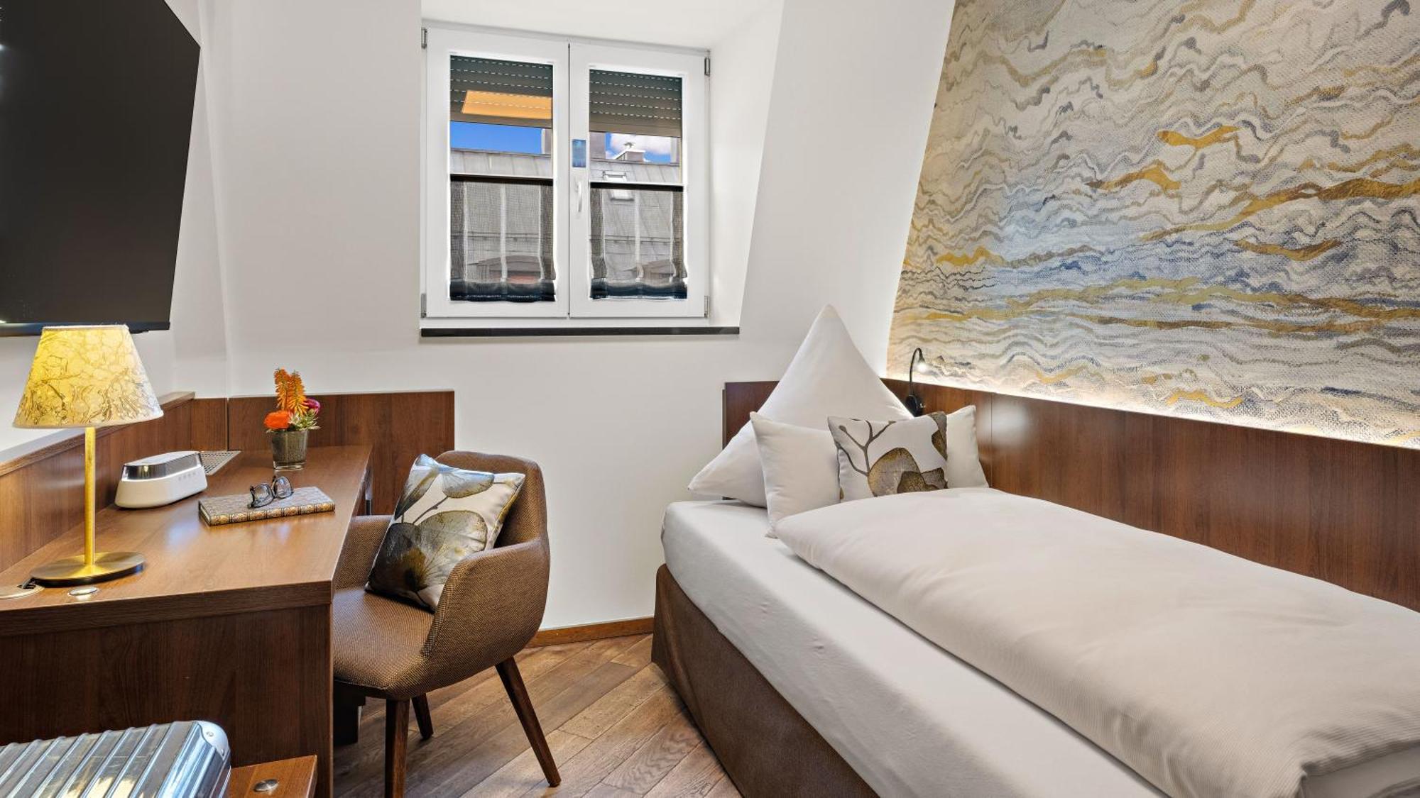 Hotel Deutsche Eiche Мюнхен Екстериор снимка