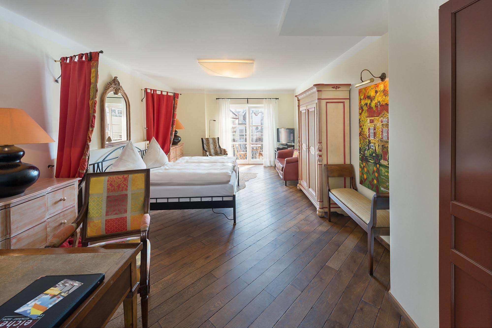 Hotel Deutsche Eiche Мюнхен Екстериор снимка